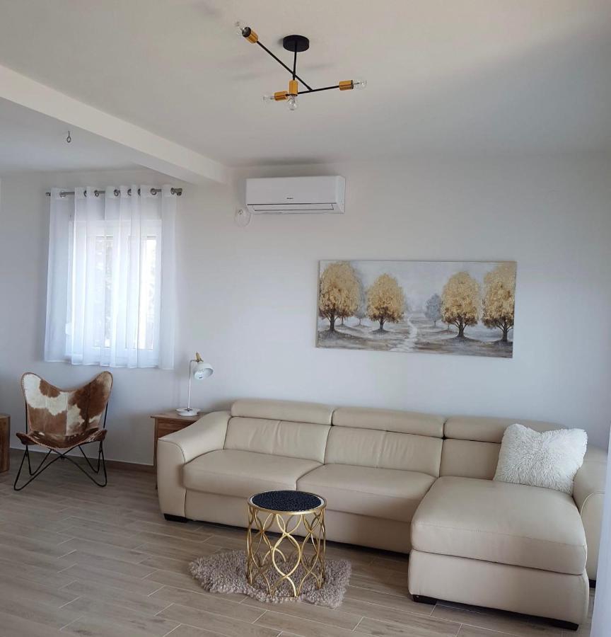 Apartmani Tin Starigrad Paklenica Exteriör bild